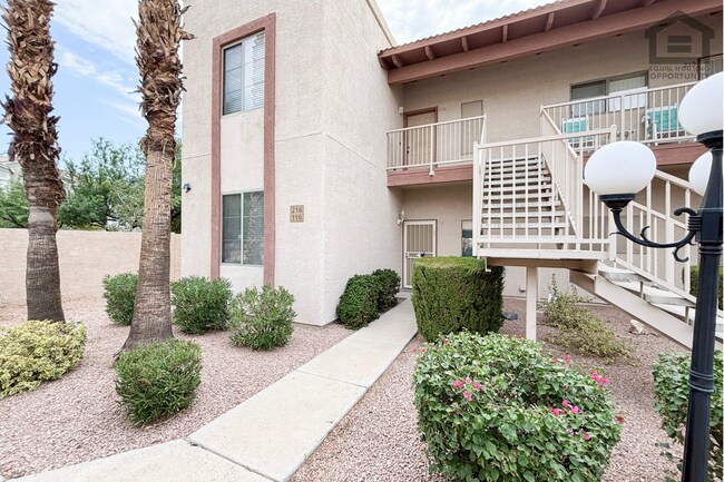 Building Photo - 2Bed/2Bath Furnished Ground Floor Apartment at University/Sossaman! Move-In Ready on 11/05/2026!