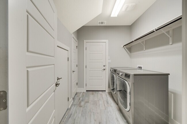 Building Photo - 8325 Paola St