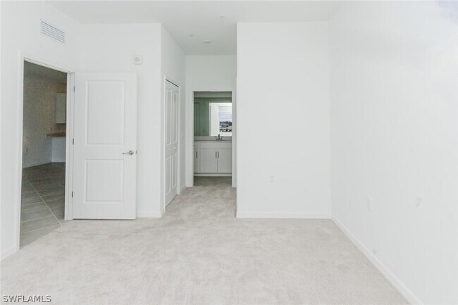 Building Photo - 5583 Double Eagle Cir