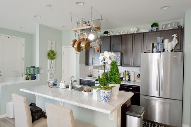 Building Photo - Central Park Home for Rent! Unfinished Bas...