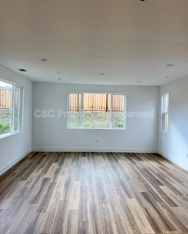 Building Photo - 2782 Old Larks Ln