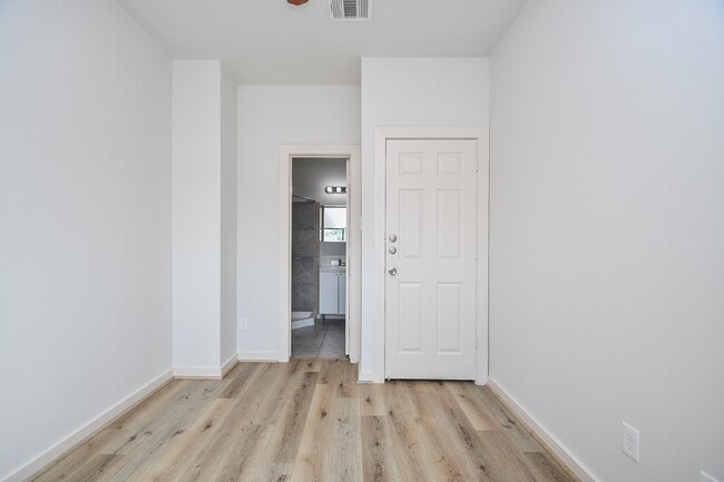 Building Photo - 4108 McKinney St