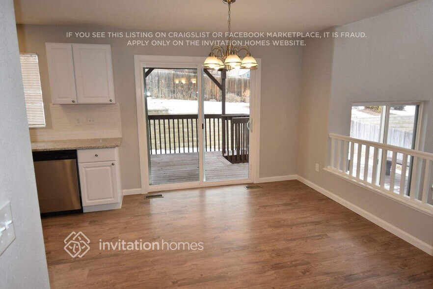 Building Photo - 8495 Bluegrass Cir