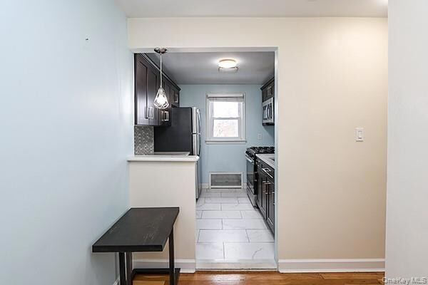 Building Photo - 926 2nd Ave