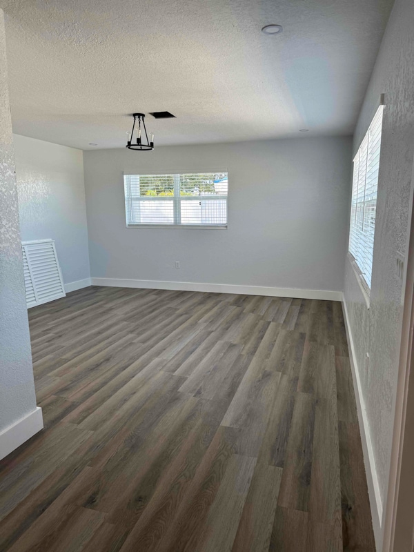 Building Photo - 9147 Reed Dr