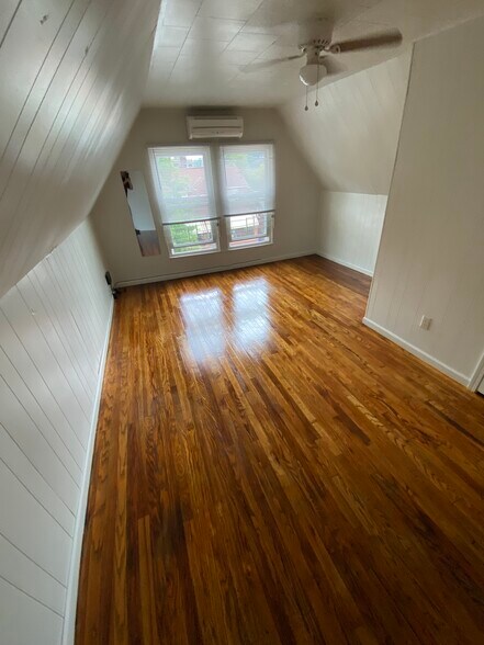 Building Photo - 3916 Coleman St