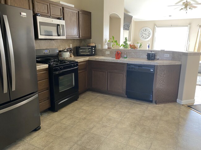 Building Photo - 8109 Libby Ct