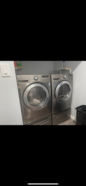 Building Photo - 1 Thorndale Dr