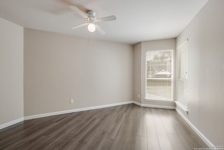 Building Photo - 1136 Berry Creek Dr