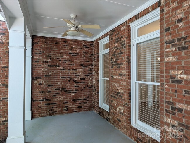 Building Photo - 116 Alexandria Dr