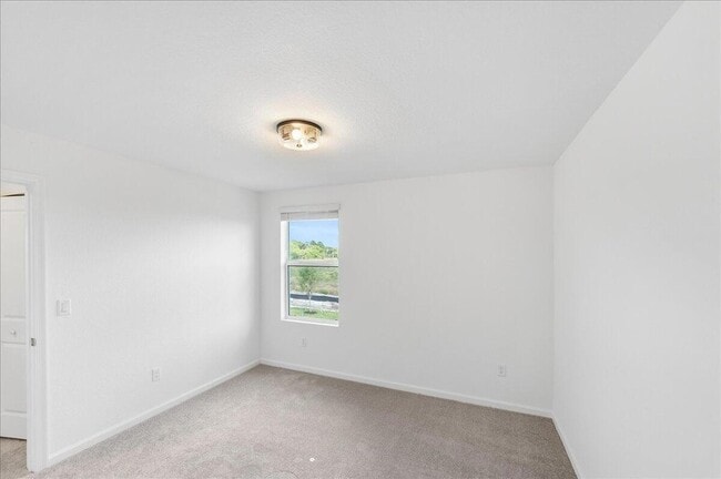 Building Photo - 11177 Fernbrook Dr