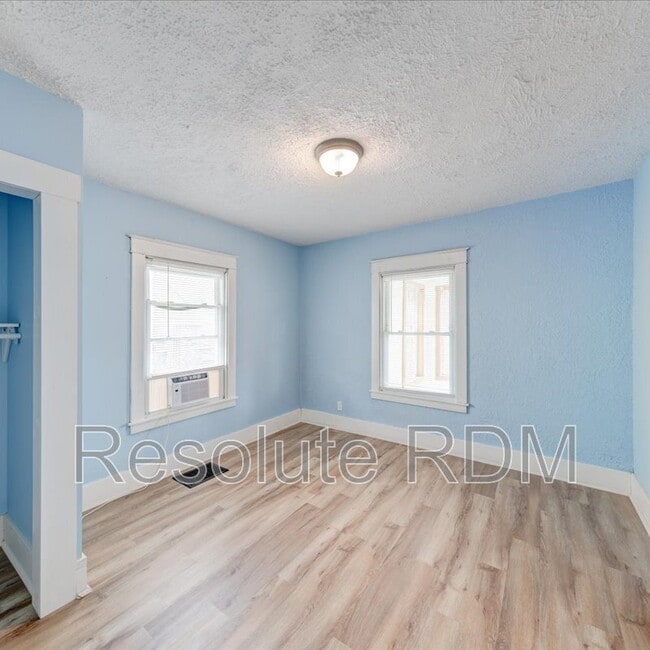 Building Photo - 1308 E Taylor St