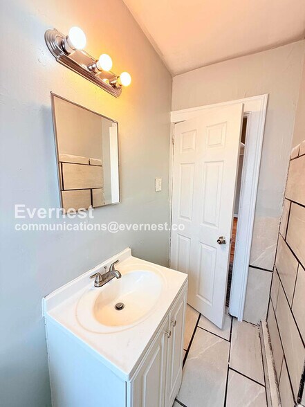 Building Photo - 15444 Appoline St