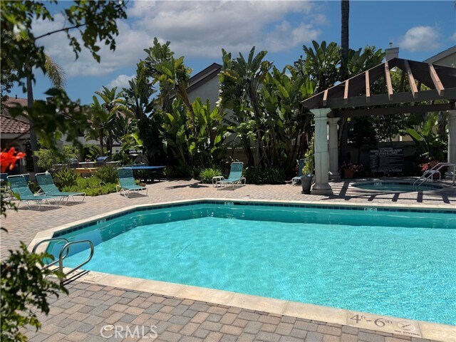 Building Photo - 4762 Tiara Dr