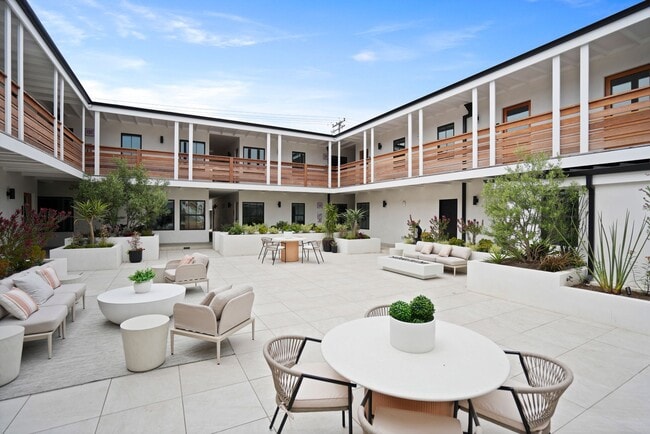 Floorplan - Del Prado House. Beautifully Renovated Homes