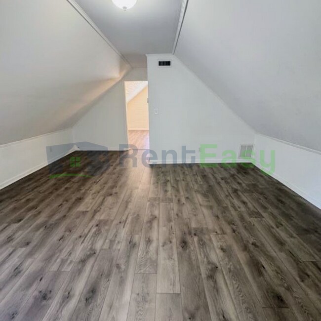 Building Photo - 6010 Upper Brandon Pl