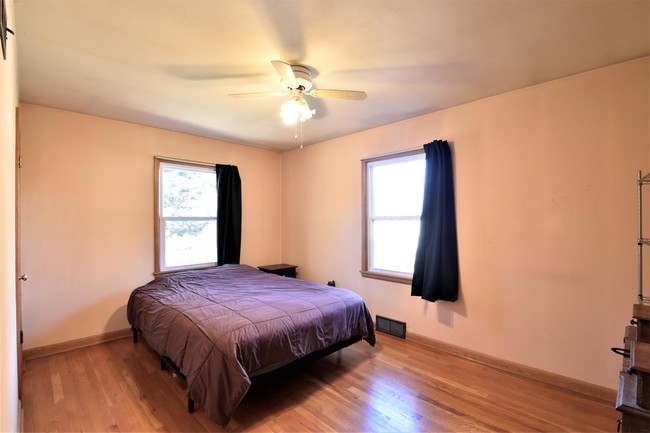 Building Photo - 6527 Troup Ave