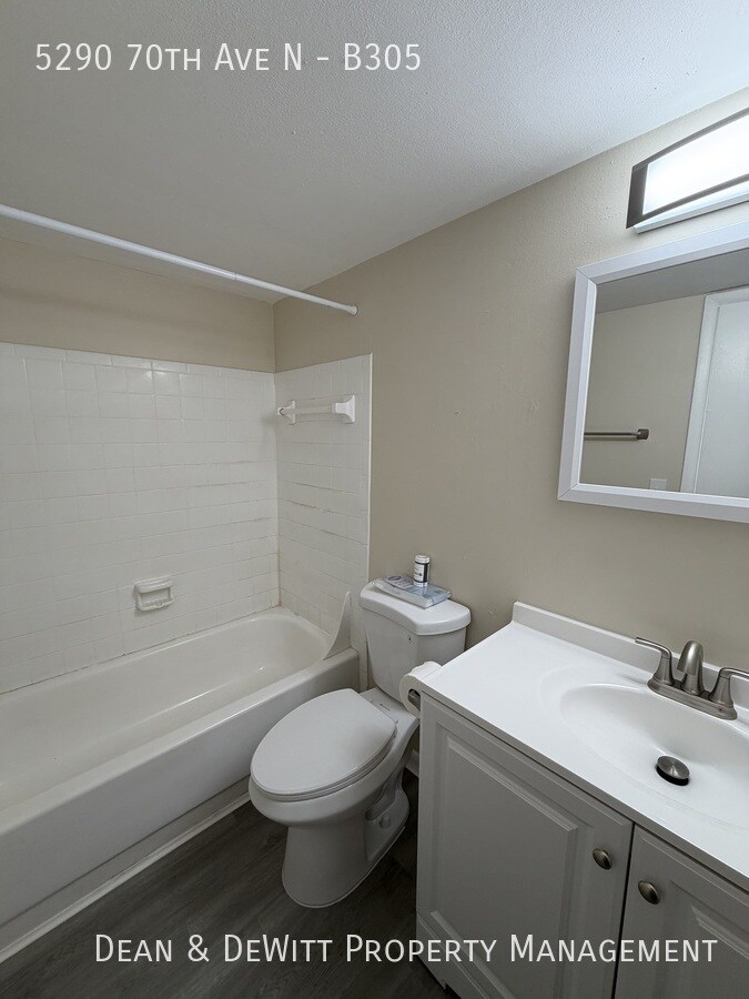 Building Photo - 1 Bed/1 Bath - Unit B305