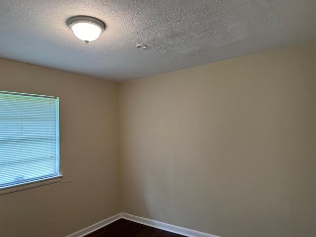Building Photo - 522 E Daugherty Dr