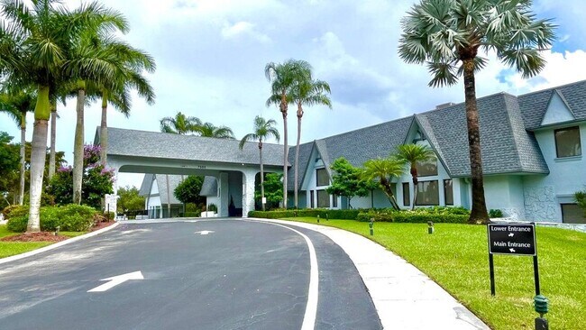 Building Photo - 7240 Huntington Ln