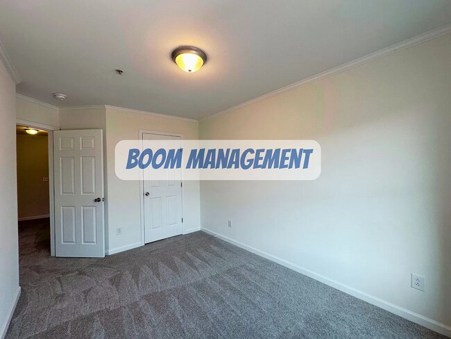 Building Photo - 331 Gilman Ln