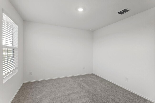 Building Photo - 153 Rodney Boat Rd