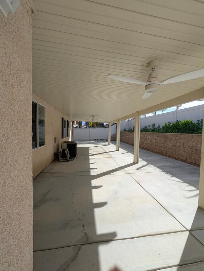 Building Photo - 1468 Burns Ln