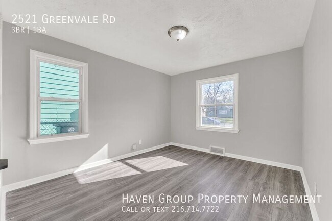 Building Photo - 2521 Greenvale Rd