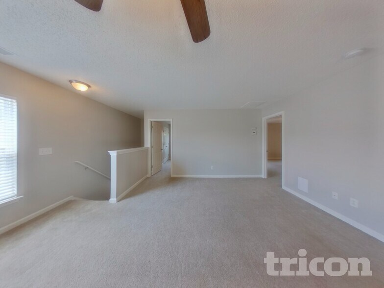 Building Photo - 164 Pacific Ave