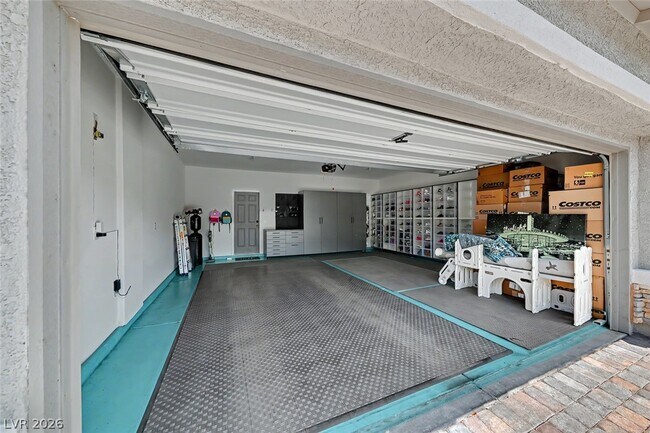Building Photo - 10634 Sariah Skye Ave