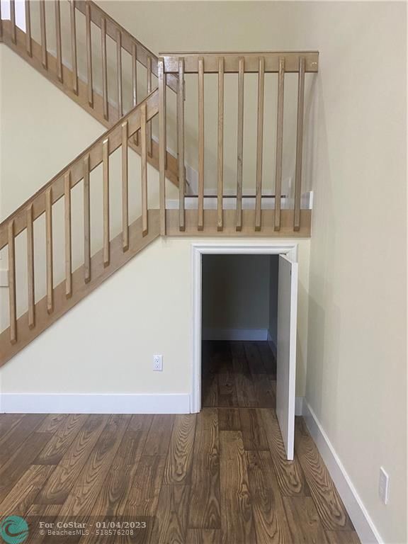 Building Photo - 10478 Lake Vista Cir