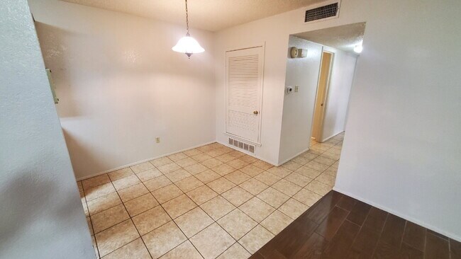 Primary Photo - West Lubbock Corridor/ Trending Popular Lu...