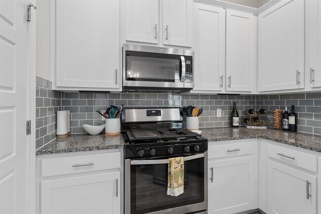 Building Photo - 127 Thelonious Dr