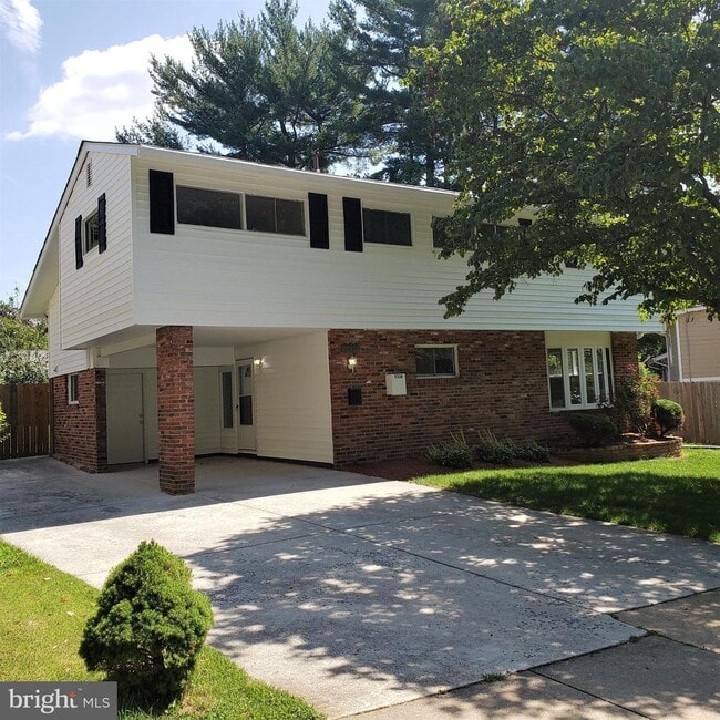 Building Photo - 2310 Veirs Mill Rd