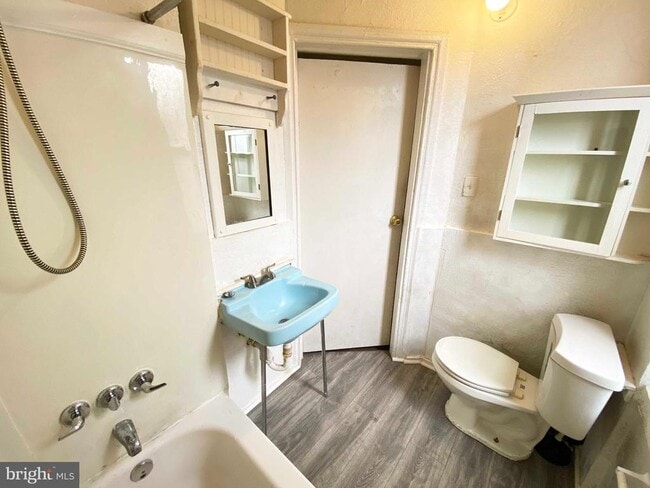 Building Photo - 3454 N Water St