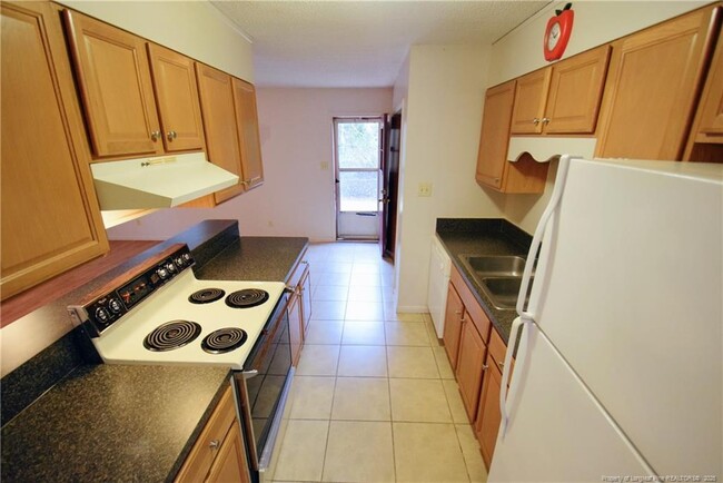Building Photo - 1603 Snead Ave