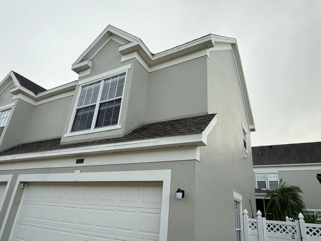Building Photo - Studio Garage Apartment 623b Mulberry, Cel...