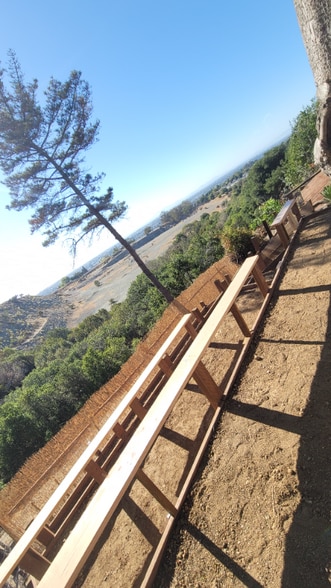 Building Photo - 1560 Highland Blvd