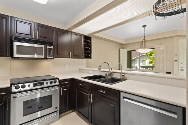 Building Photo - Bright & Spacious 3-Bed, 2-Bath Condo in Ko Olina Hillside Villas with Golf Course Views & Resort...