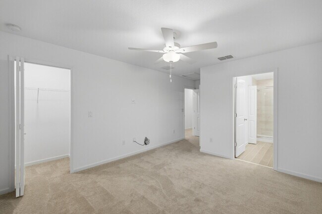 Building Photo - ***Special Remaining April free rent*** | Move-In Ready Rental in Prime SW Ocala Location