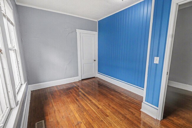 Building Photo - 2335 20th Place Ensley