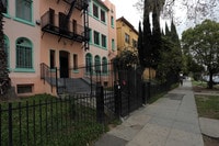 Spacious units - 517 S Rampart Blvd