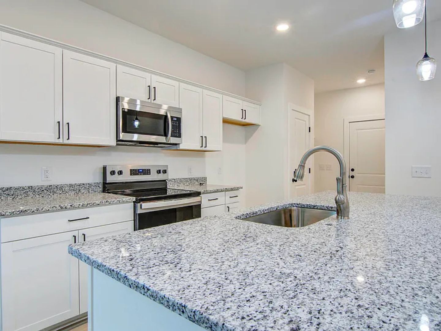 Building Photo - 8705 Jenny Lind St