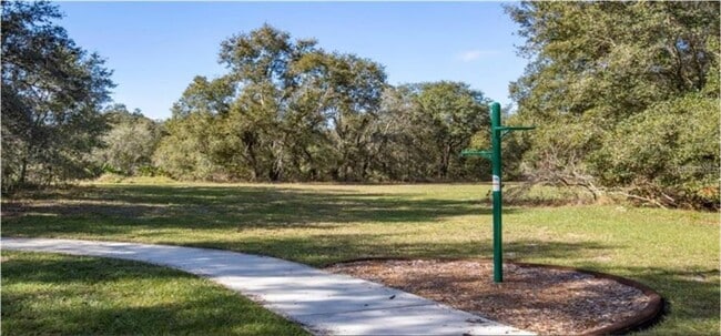 Building Photo - 16421 Fernridge St