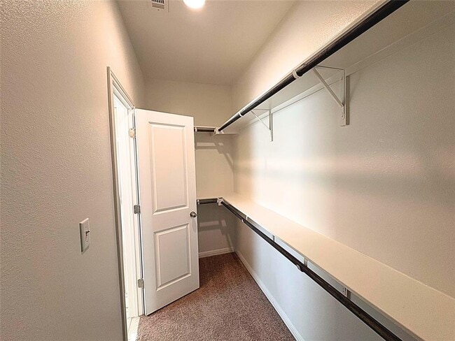 Building Photo - 240 Arabian Colt Dr