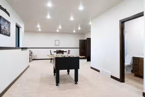 Building Photo - 7758 Brooks Lp