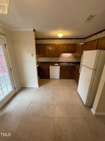 Building Photo - 4701 Brockton Dr