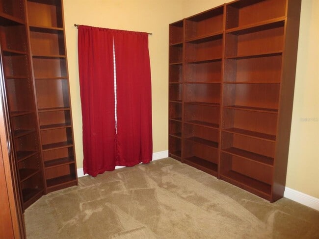 Building Photo - 7402 S Fitzgerald St