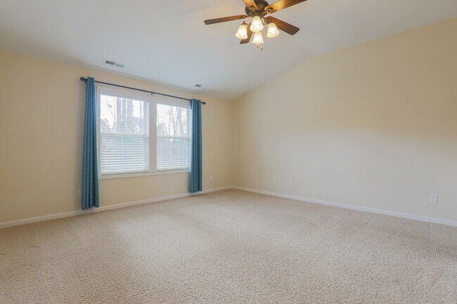 Building Photo - 1503 Hemlock Hill Dr