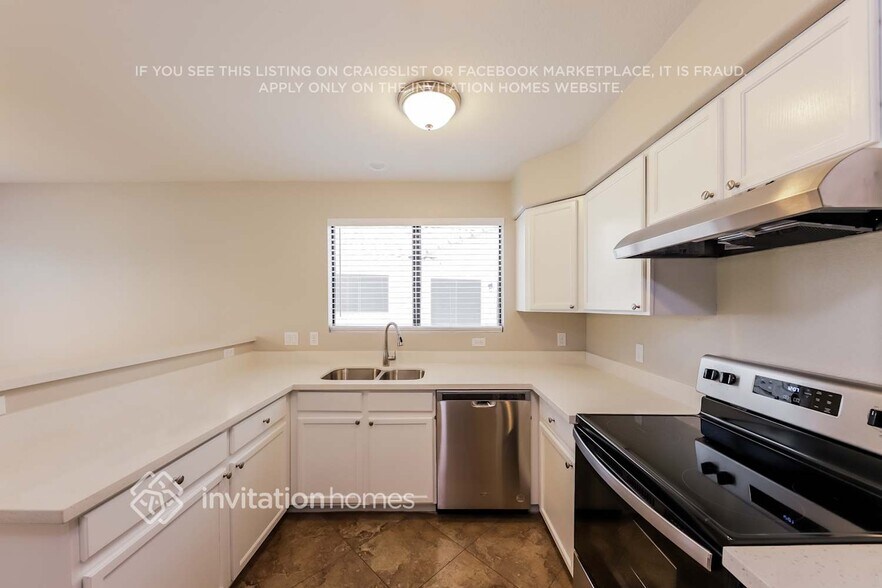 Building Photo - 20463 N 37th Ave